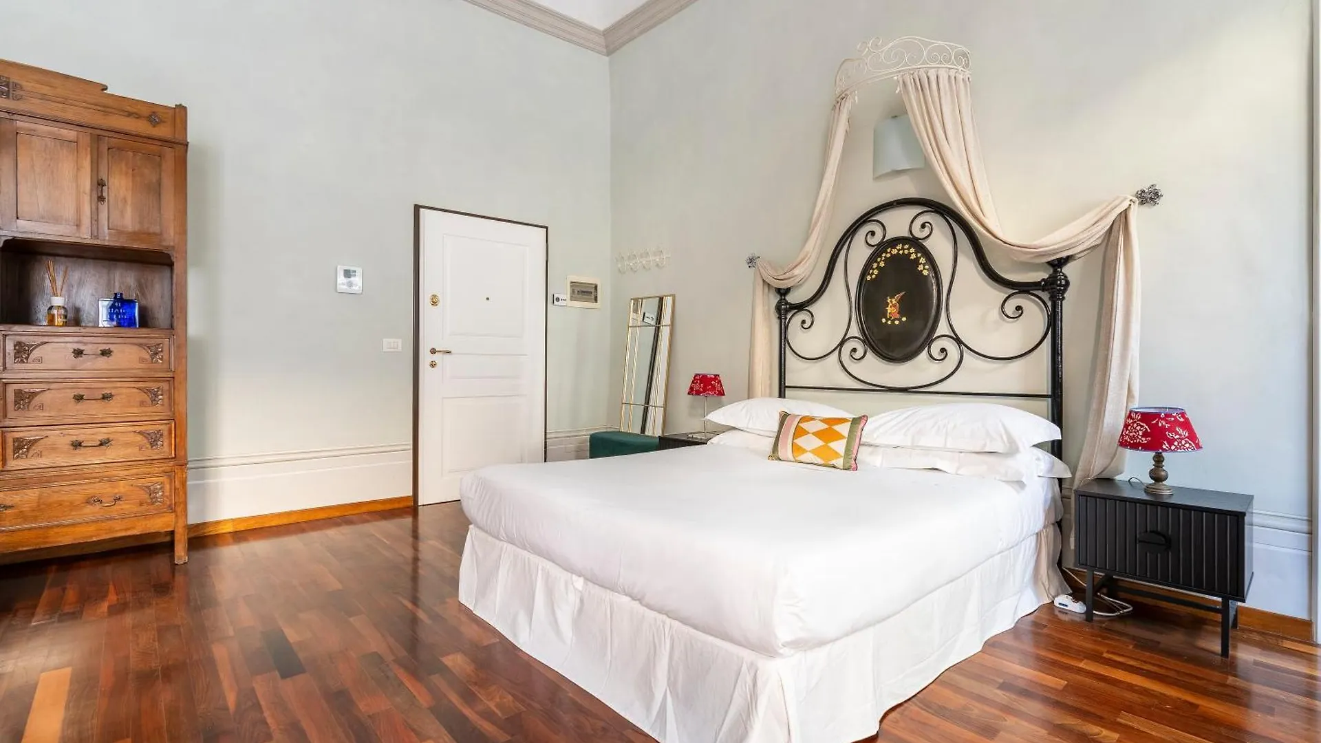 Palazzo Tornaquinci Apartment Florence