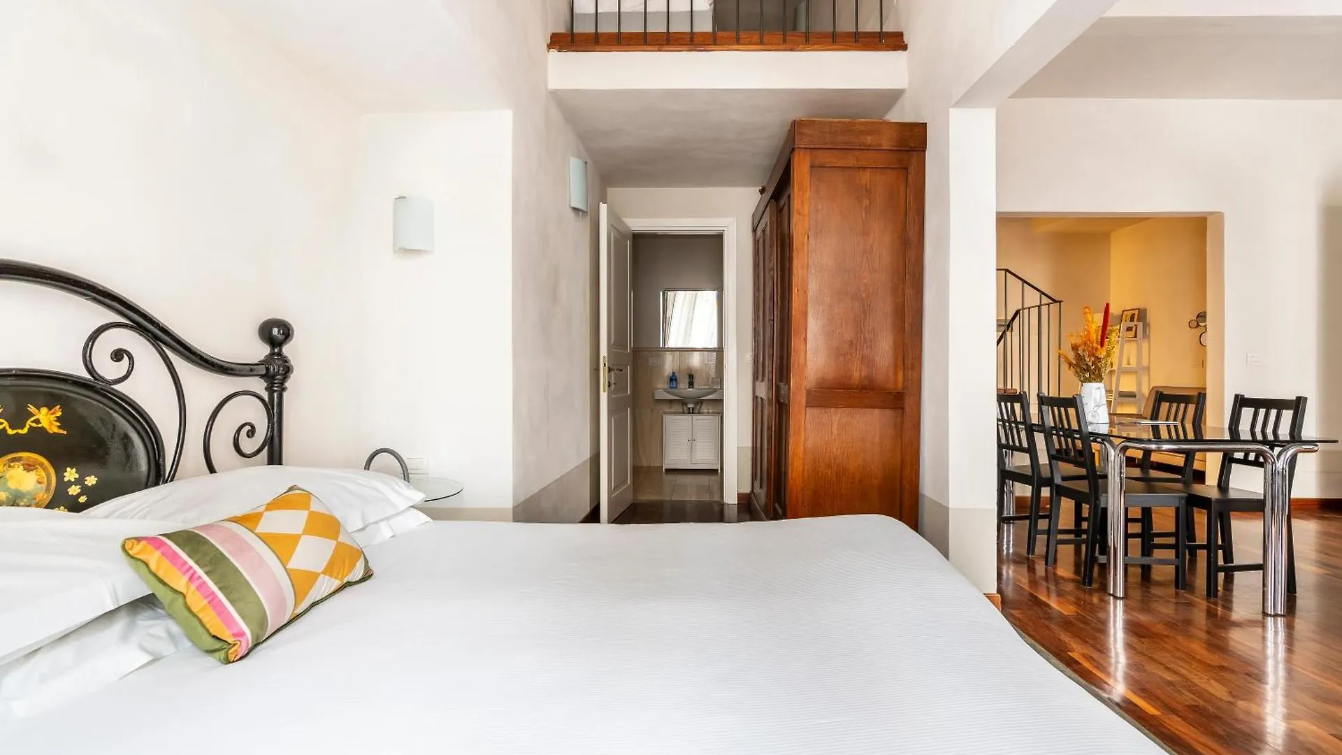 Palazzo Tornaquinci Apartment Florence